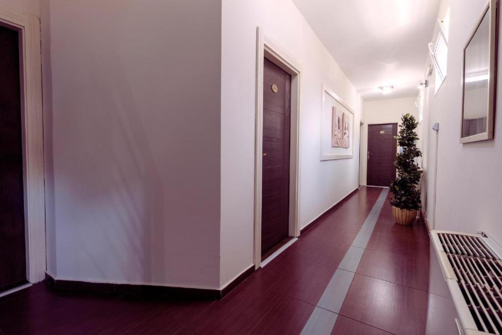 Downtown Rooms Ниш Екстер'єр фото